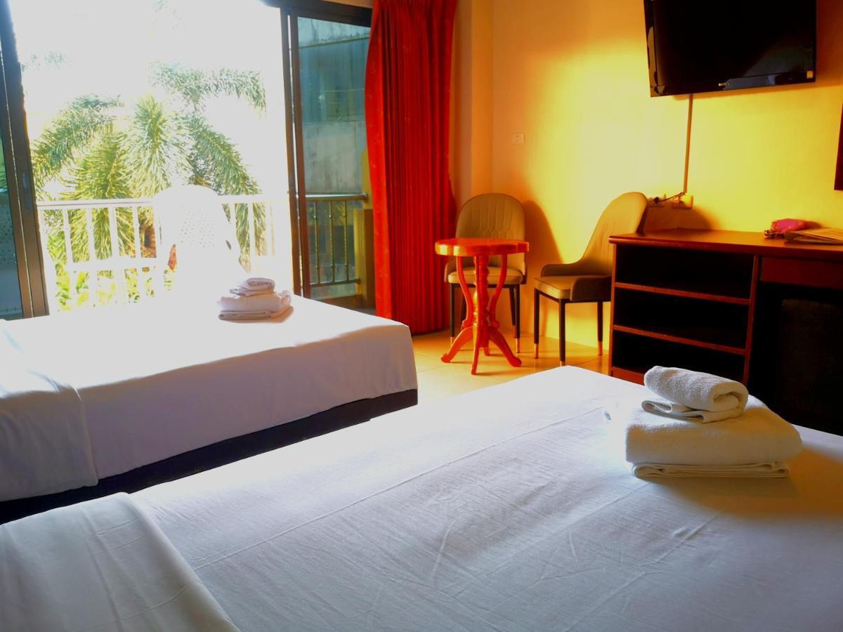 Patong Seven Seas Hotel מראה חיצוני תמונה