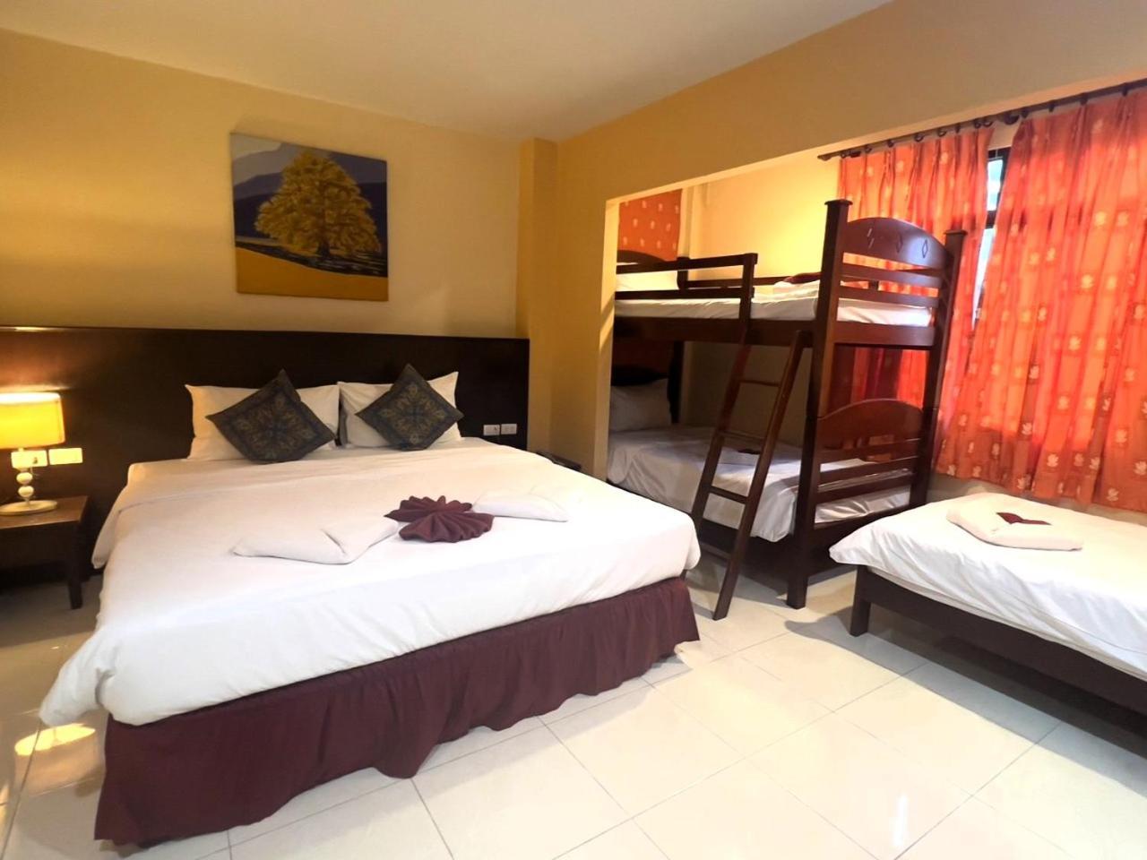 Patong Seven Seas Hotel מראה חיצוני תמונה