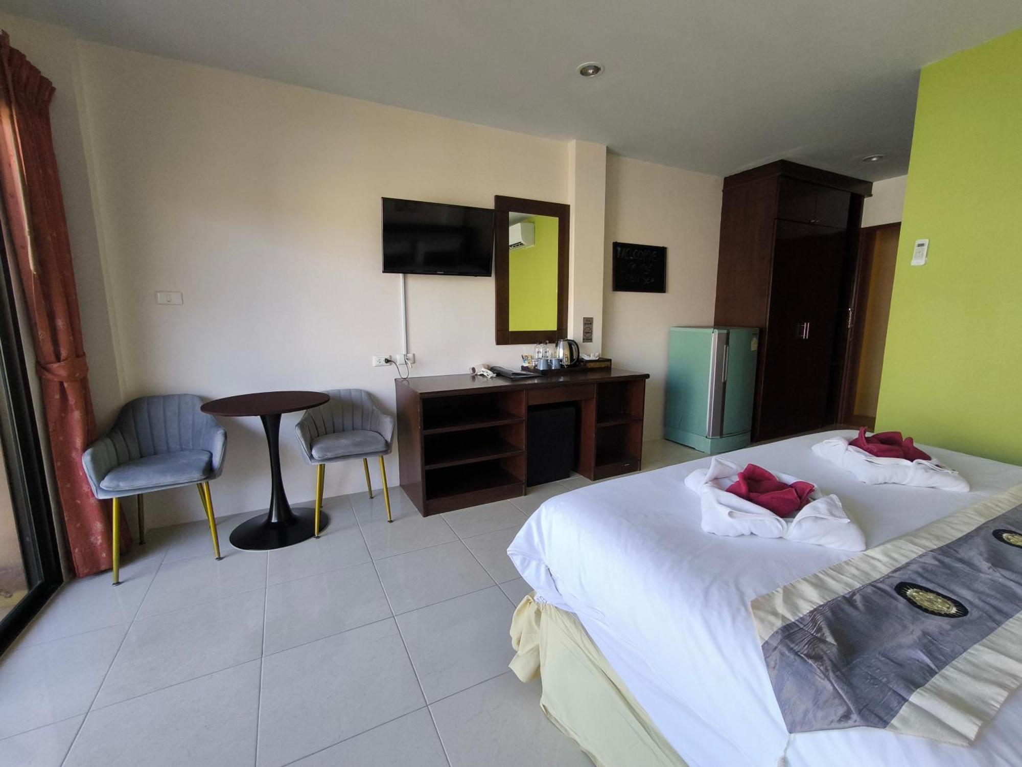 Patong Seven Seas Hotel מראה חיצוני תמונה