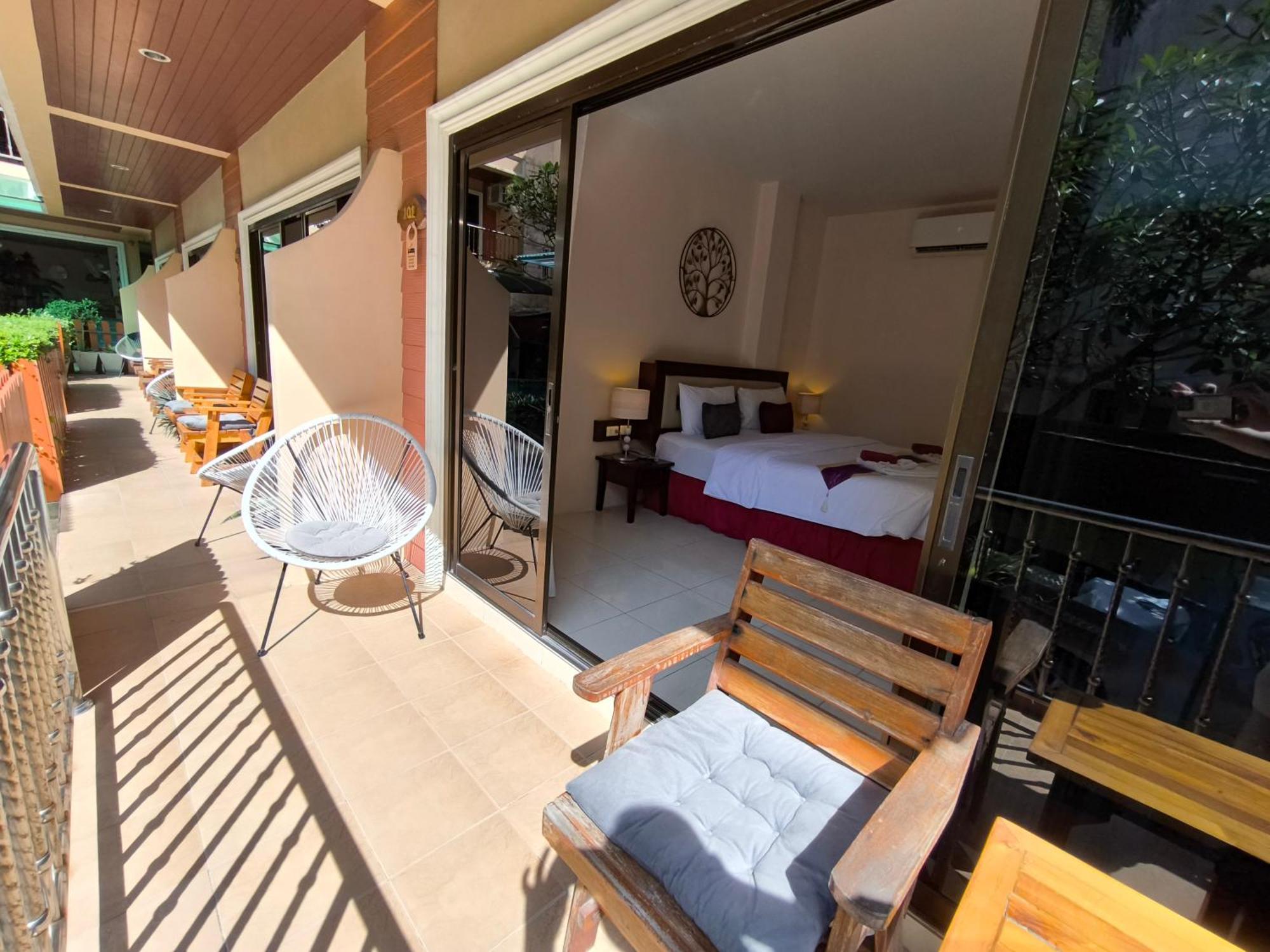 Patong Seven Seas Hotel מראה חיצוני תמונה